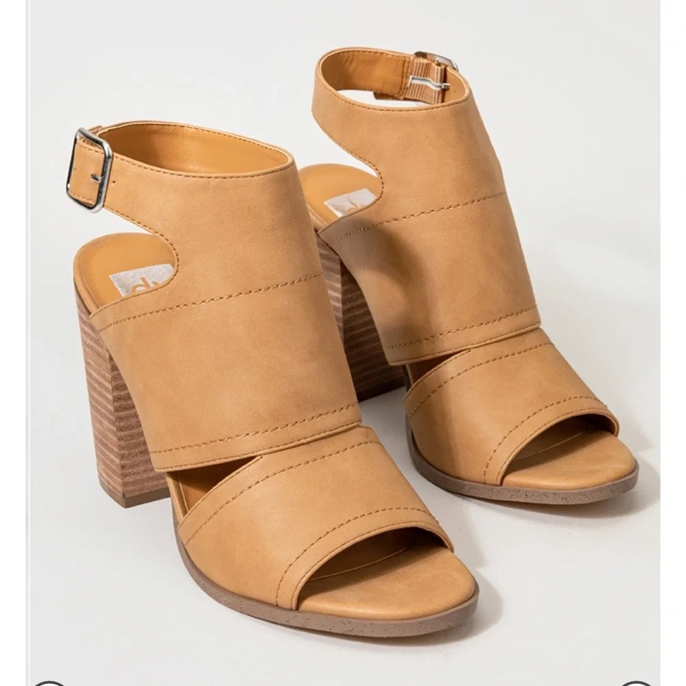 DV by Dolce Vita heel height